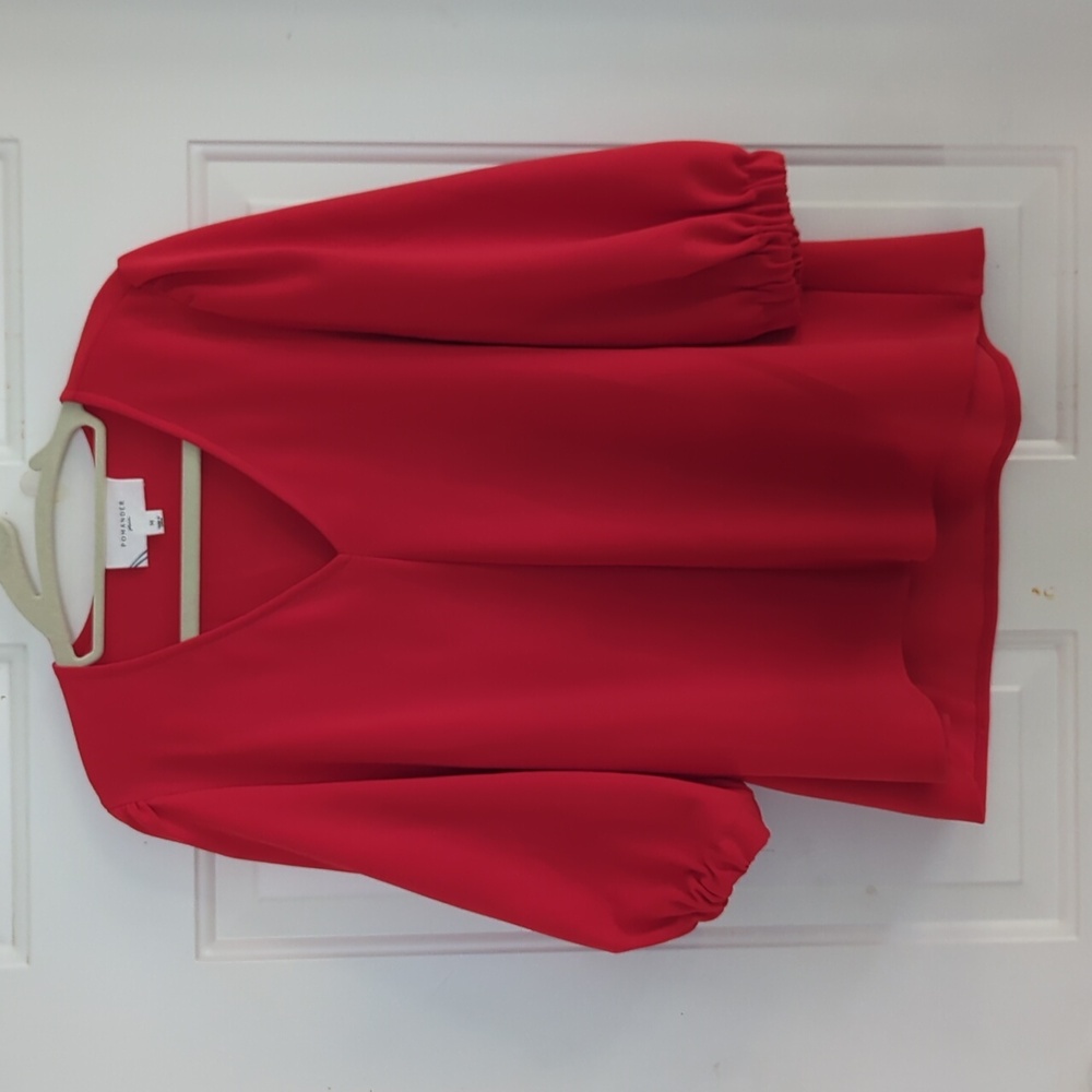 Tuckernuck Pomander Place Red Hollis Top M